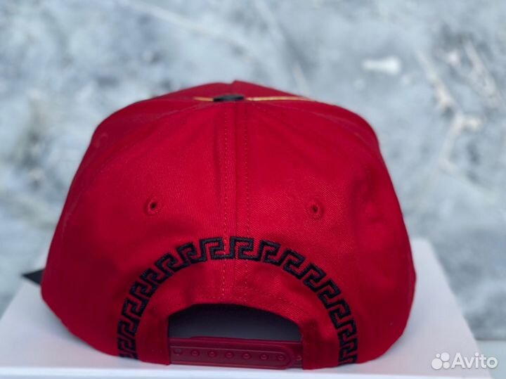 Бейсболка кепка versace