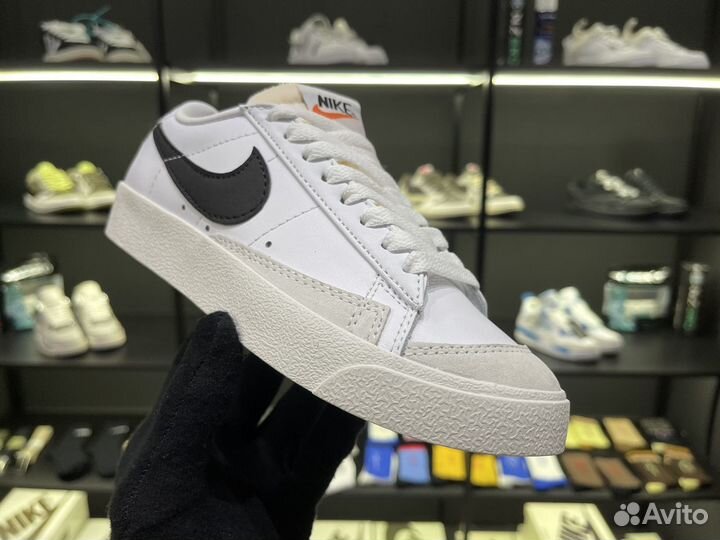 Кроссовки Nike Blazer Low '77 Vintage White-Black