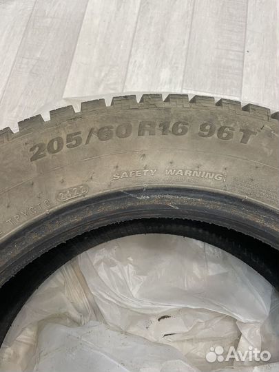 Kumho 722 205/60 R16 96B