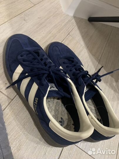 Кроссовки adidas spezial