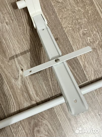 Защитный барьер для кровати