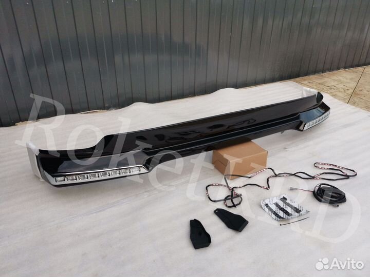 Обвес Land Cruiser 200 12-2015 год LED Передний