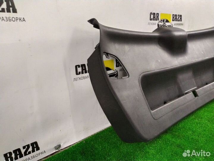 Обшивка крышки багажника Audi A3