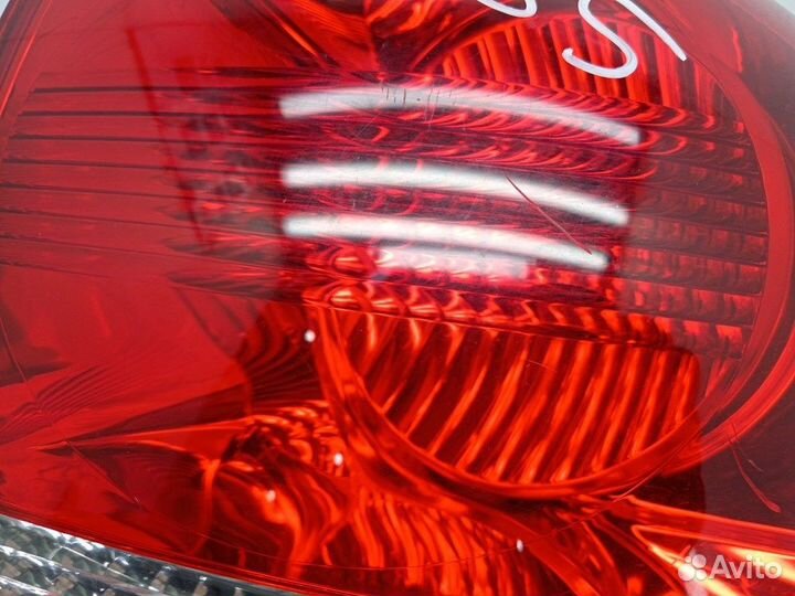 Фонарь задний для Volkswagen Touareg 1 7L6945096P