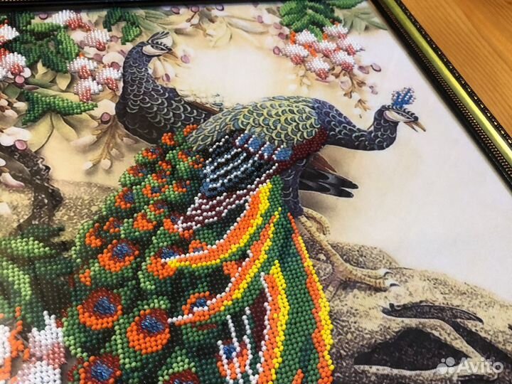 Картина вышитая бисером