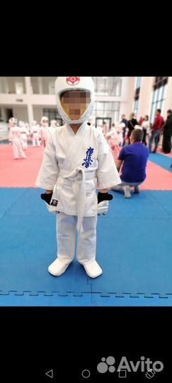 Шлем, щитки и перчатки