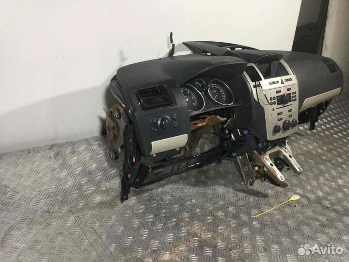 Панель передняя салона (торпедо) Opel Zafira Z19DT