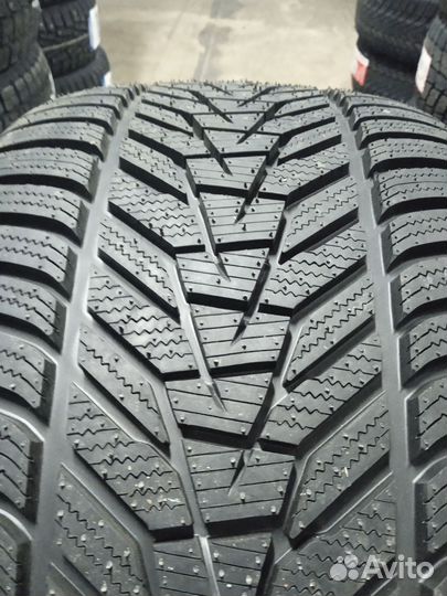 Hankook Winter I'Cept Evo 3 W330 255/35 R21 и 275/35 R21 98W
