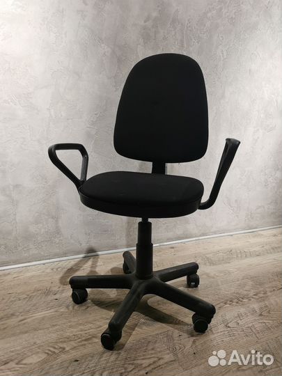 Компьютерное кресло