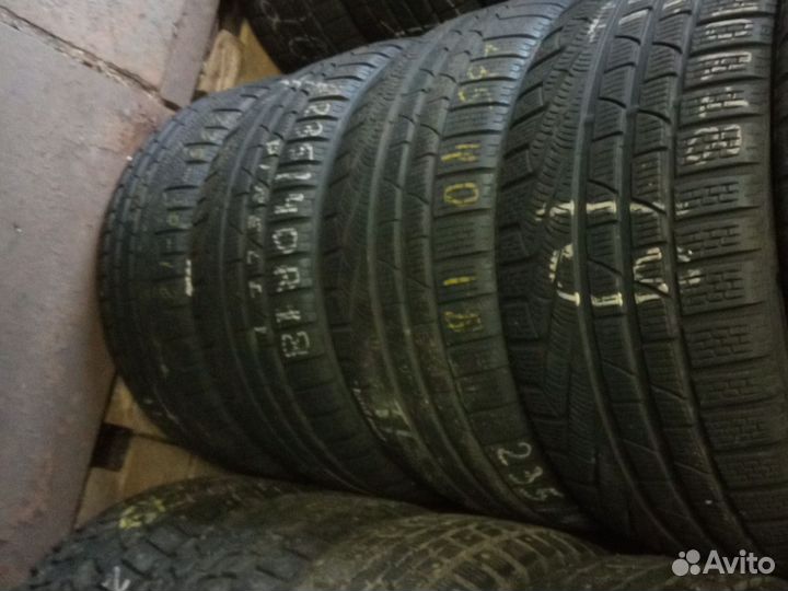 Pirelli 176A2 CE11 TL 235/40 R18
