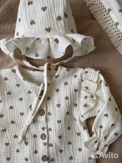 Комплект на выписку из муслина