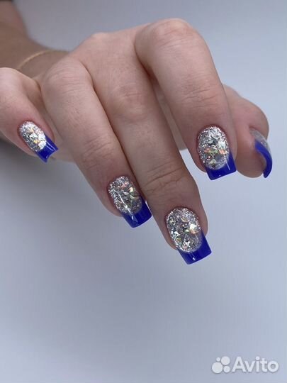 Модель на наращивание ногтей