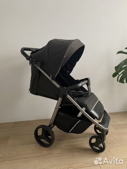 Прогулочная коляска carrello bravo plus