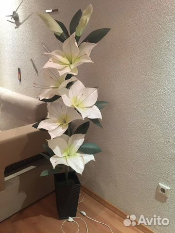 Светильник из изолона- лилия, ручная работа