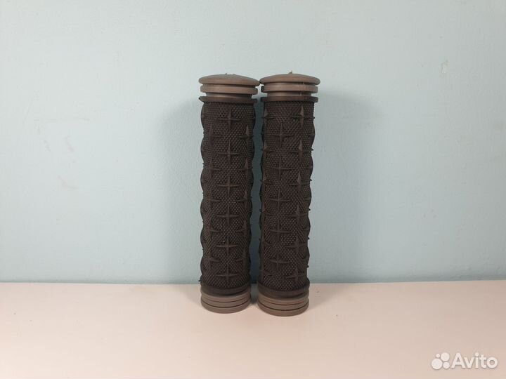 Грипсы на руль велосипеда пара