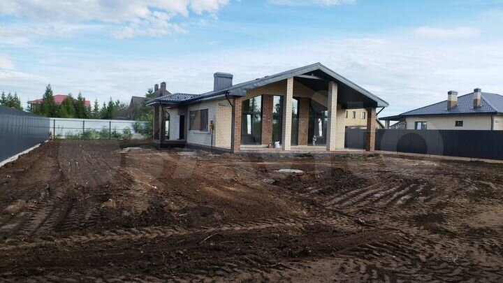 Дом 140 м² на участке 11 сот.