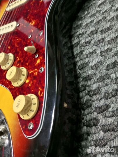 Электрогитара Fender (реплика)