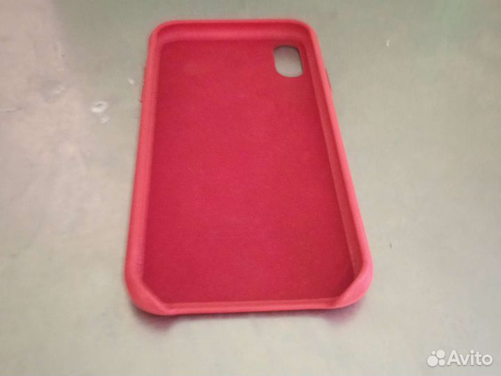 Чехол на iPhone xr кожаный красный