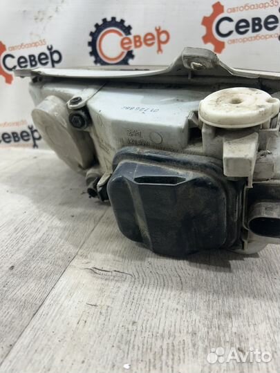 Фара правая Volkswagen Jetta 6