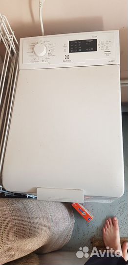 Стиральная машина Electrolux 800RPM 6кг