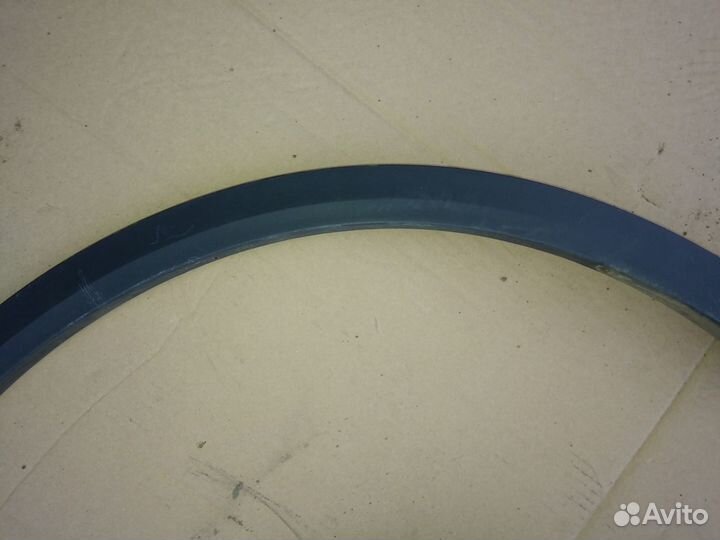 Накладка заднего левого крыла Volkswagen Touareg 3