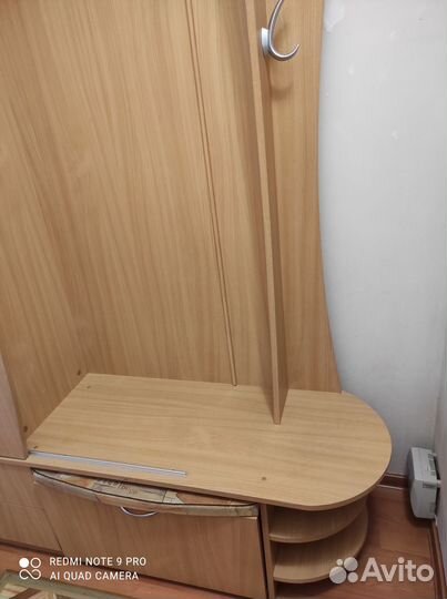 Продаётся прихожая