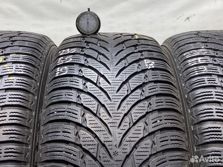 Nokian Tyres WR SUV 4 235/55 R19