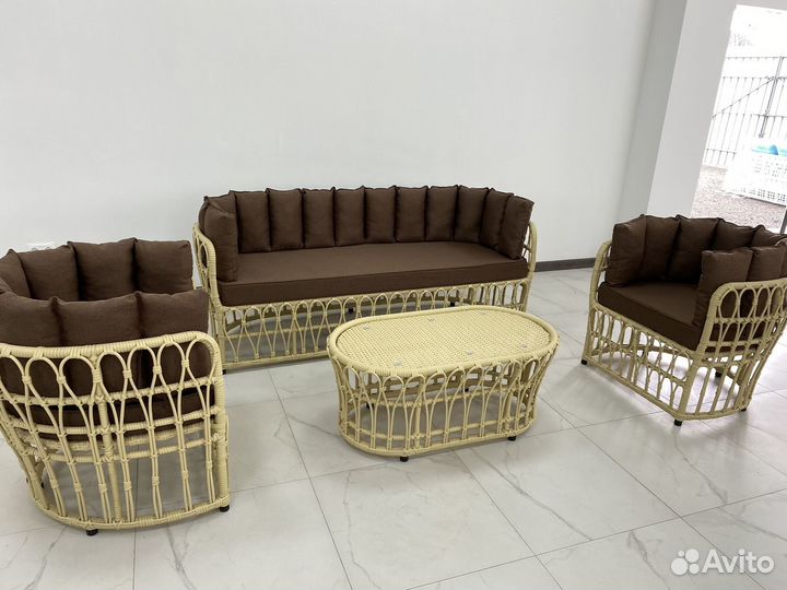 Комплект мебели из искусственного ротанга