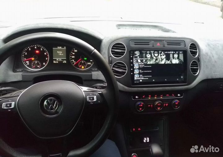 Магнитола Teyes Volkswagen Tiguan 1 черная Android