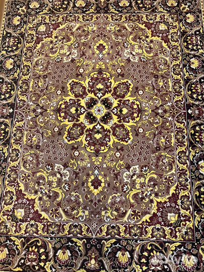 Ковер шерстяной