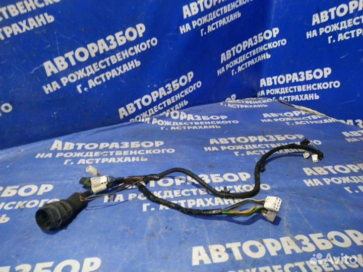 Проводка двери Chevrolet Niva внедорожник 2123