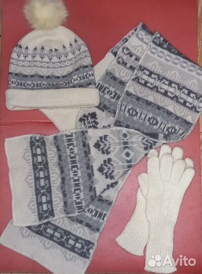 Палантины, шапочки, шарфы, варежки/перчатки