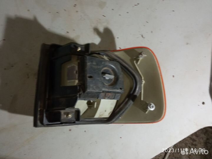 Задний фонарь audi 100 c4