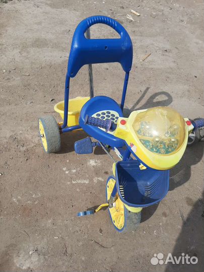 Трехколесный велосипед