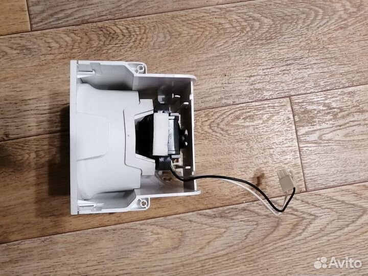 Вентилятор холодильника liebherr