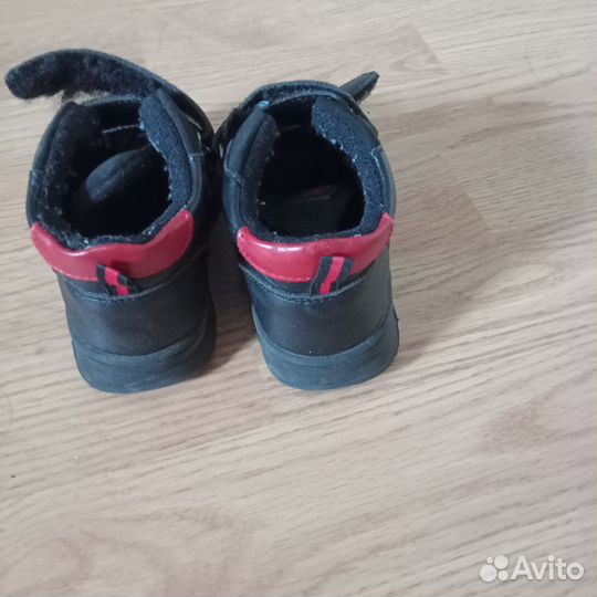 Ботинки детские 23 размер