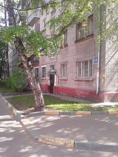 2-к. квартира, 42,2 м², 2/5 эт.