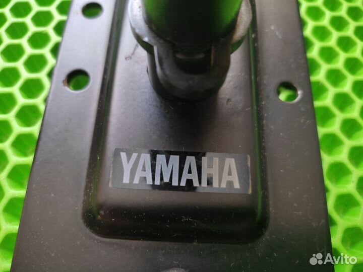 Кронштейн студийный Yamaha BWS20-190 настенный