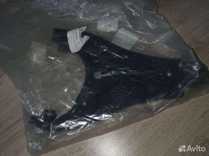 Рычаг передний правый renault duster