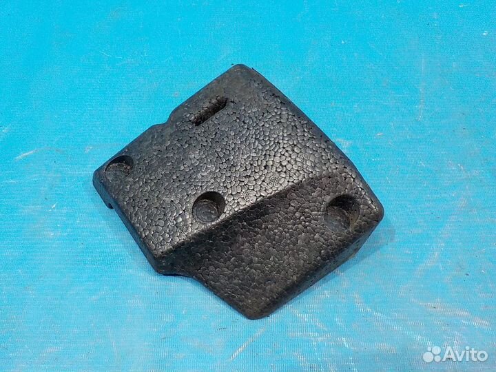 Абсорбер переднего бампера правый KIA Ceed (ED) 20