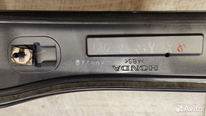 Спойлер на Honda stepwagn RK 5