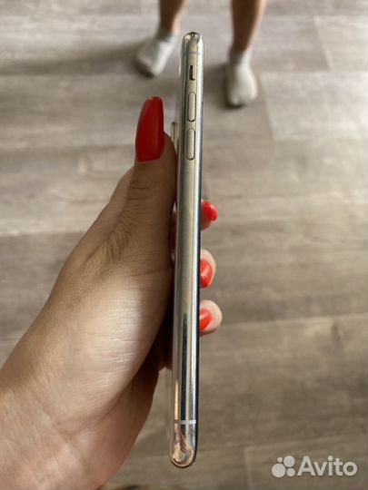 Мобильные телефоны бу iPhone 10