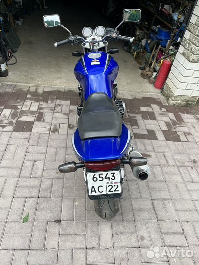Продам Honda SB400SF
