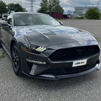 Ford Mustang 2.3 AT, 2020, 45 000 км, с пробегом, цена 2 890 000 руб.