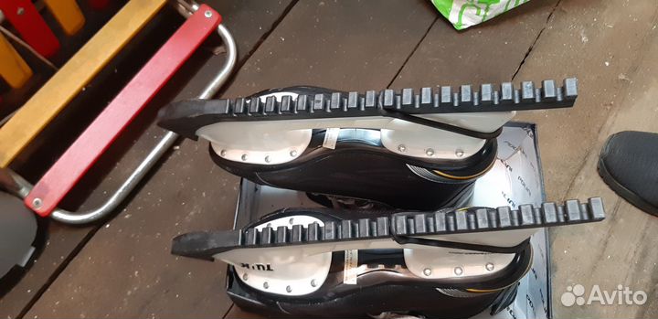 Хоккейные коньки bauer 43 размер