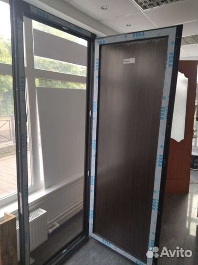 Дверь пластиковая