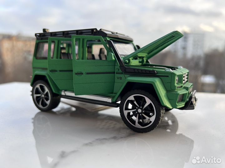 Модель металлической машинки Mercedes Gelentwagen