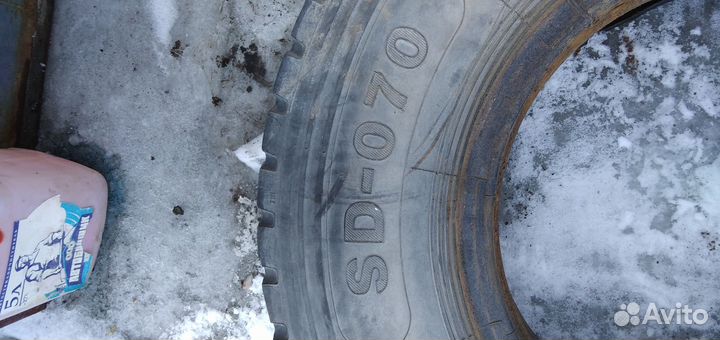 Продам резину 7,50R16 б/у