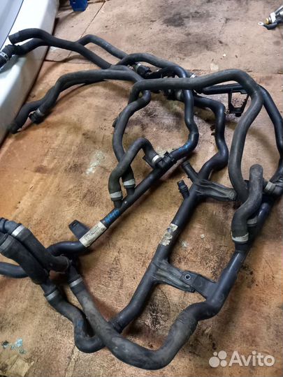 Нижний патрубок системы охлаждения N45 N45 N52