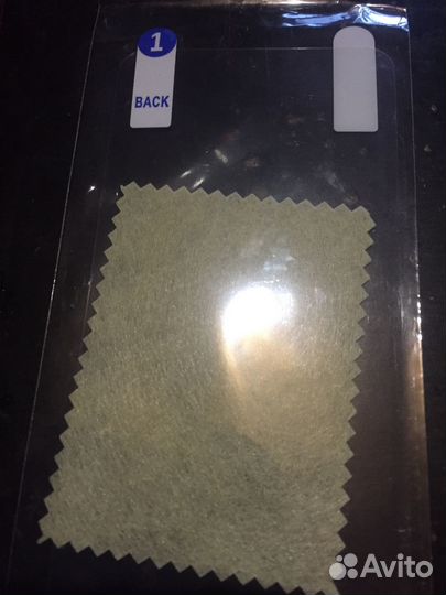 Чехлы на телефон